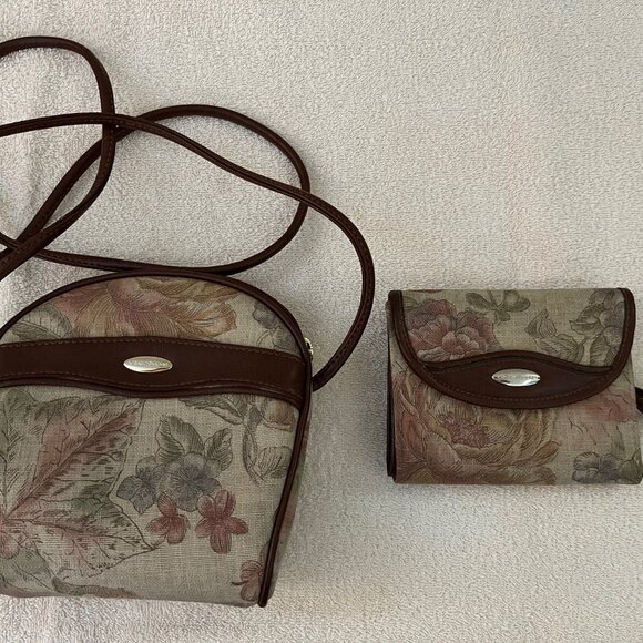 Liz Claiborne Crossbody Bag AND Matching Wallet Brown Floral - Picture 1 of 11